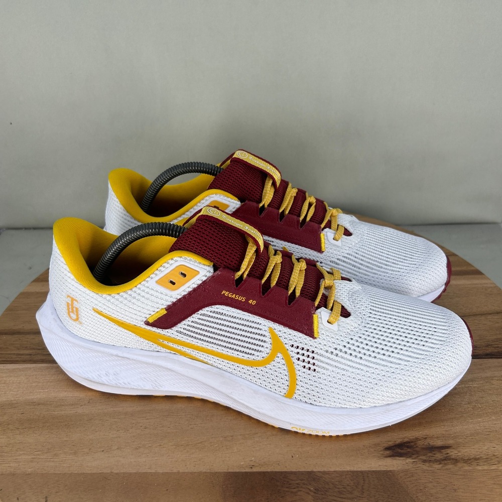 Nike Air Zoom Pegasus 40 Tuskegee Institute Mens Size 10 White Red DZ6004-100